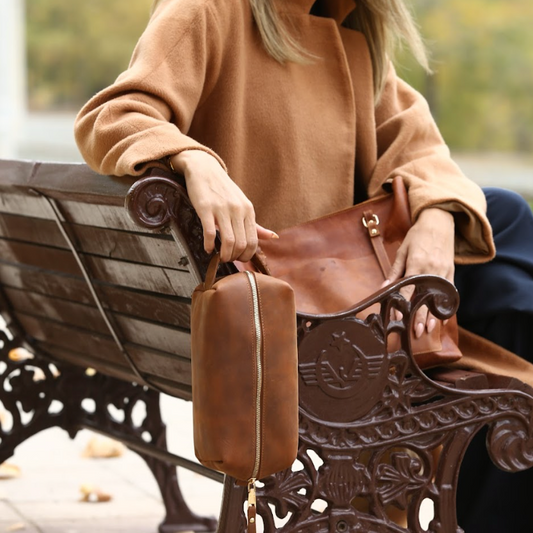 Elegant, Multi-Purpose Leather Handbag